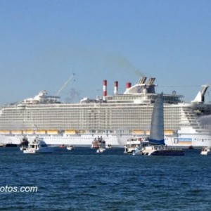 Oasis Of The Seas Arriving At Port Everglades