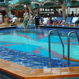 Splendido Lido Pool - Deck 9 Mid