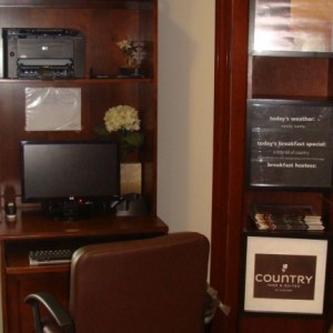 Country Inn & Suites - Lobby Internet