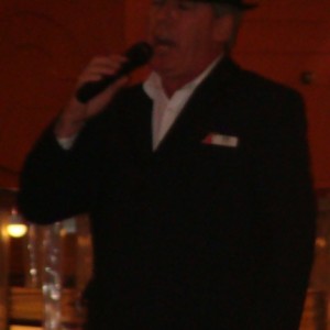 Ken Byrne sings "New York, New York"