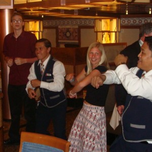 Ryan & Waiters dance "Gangham Style"