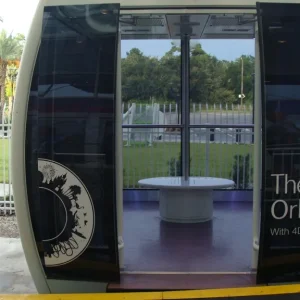 Orlando Eye - preparing to enter our car