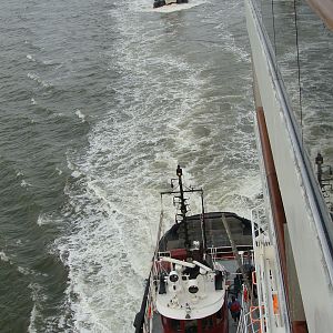 Tugboat escort