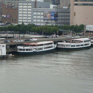 Circle Line pier