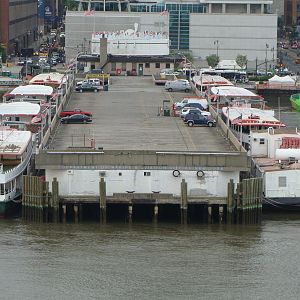 Circle Line pier