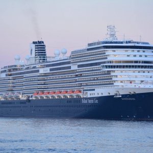 CRUISE SHIPS  (155).jpg