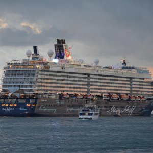 CRUISE SHIPS  (185).jpg