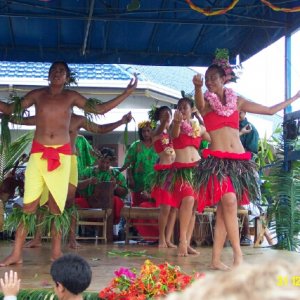 Noumea dancers2.jpg