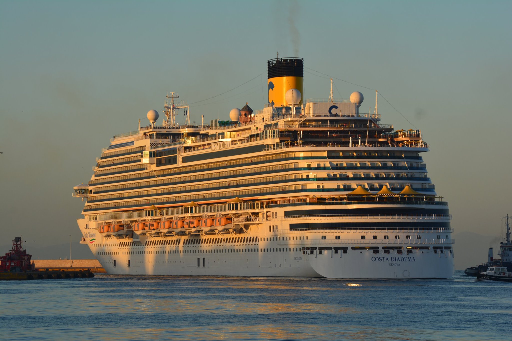 CRUISE SHIPS  (207).jpg