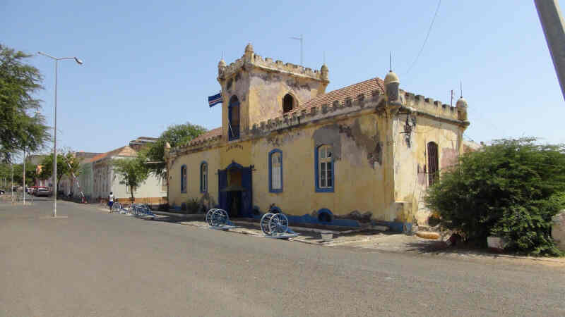 Military Baracks, Praia