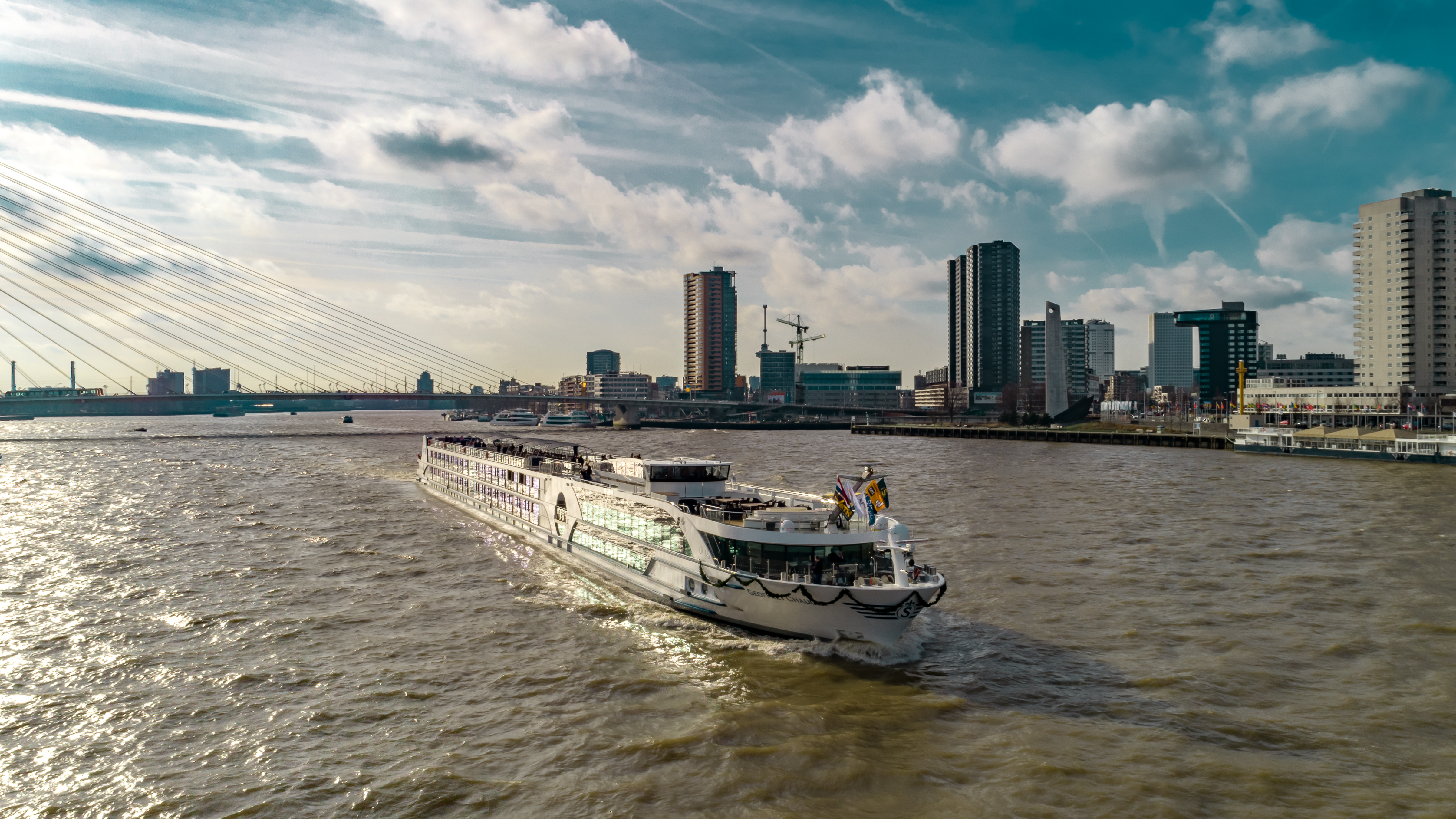 MS Geoffrey Chaucer exterior - Courtesy of Riviera River Cruises.jpg