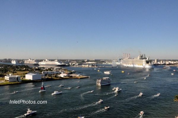 Oasis Of The Seas Arriving At Port Everglades