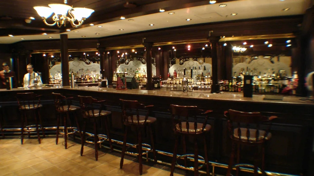 Queen Victoria Golden Lion Pub