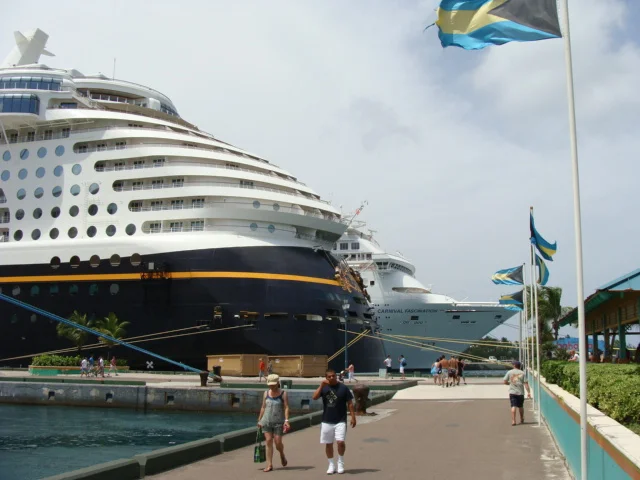 Stern of the Disney Dream