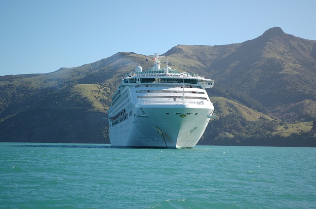 to akaroa4.jpg