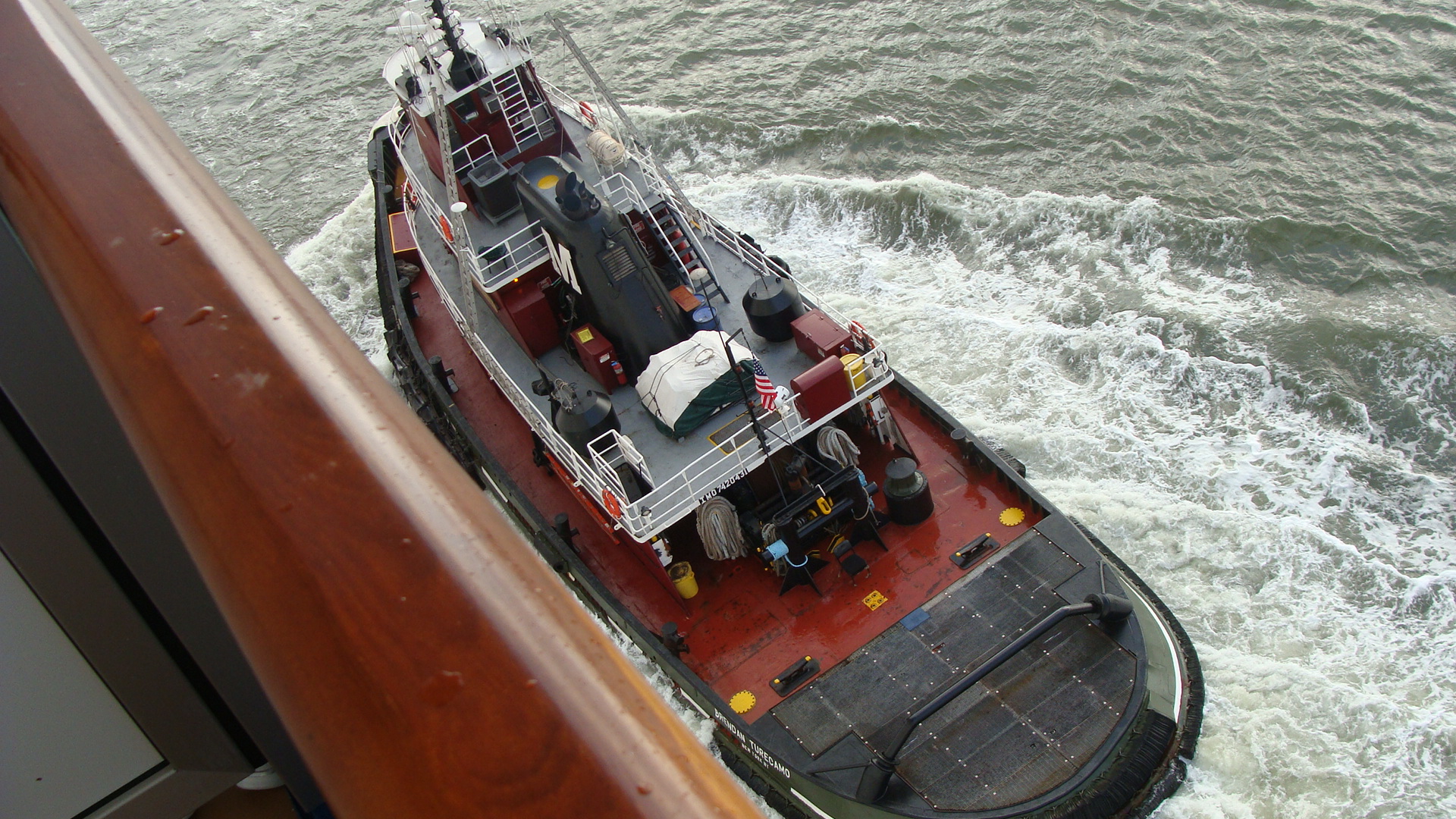 Tugboat escort