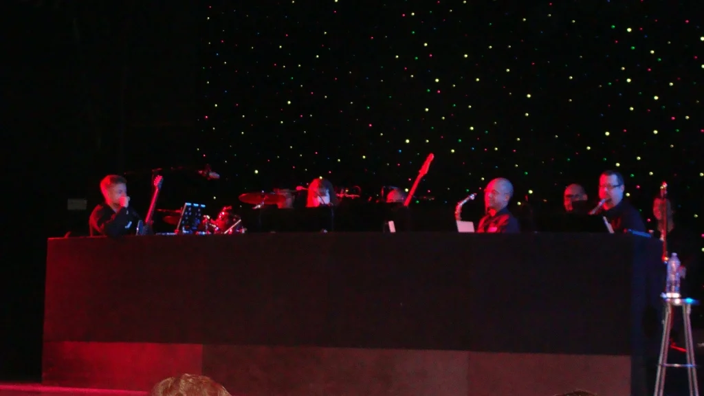 VIFP Party - The Splendor Show Band